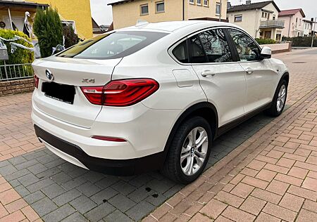 BMW X4 xDrive30d AT - 1. Hand / Service Neu