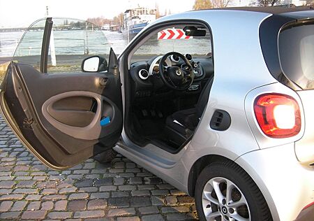 Smart ForTwo coupé 1.0 52kW -