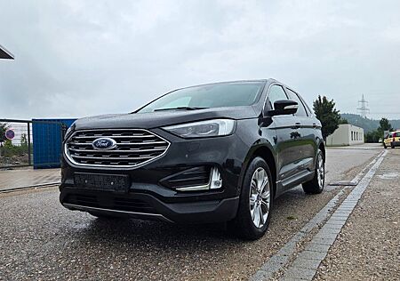 Ford Edge Titanium 4x4 1. Hand