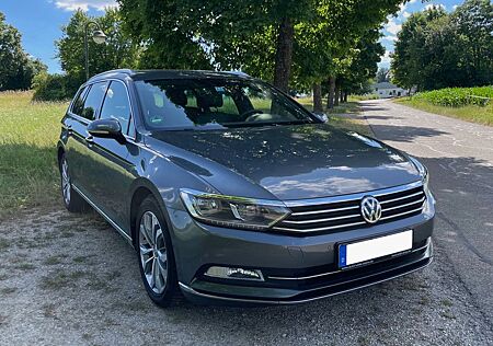 VW Passat Variant Volkswagen 2.0 TDI DSG Highline R-Line