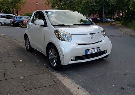 Toyota iQ + 1,0-l-VVT-i +