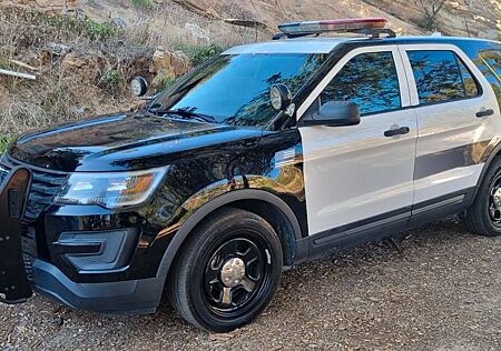 Ford Explorer gebraucht kaufen Ford Explorer Police Interceptor *65T mls**AWD*