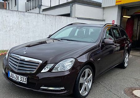 Mercedes-Benz E 250 CDI 4MATIC T B.E. ELEGANCE Autom.