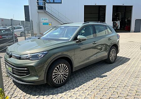 VW Tiguan Volkswagen Life 1.5 eTSI 110 kW DSG ACC AHK SHZ LED