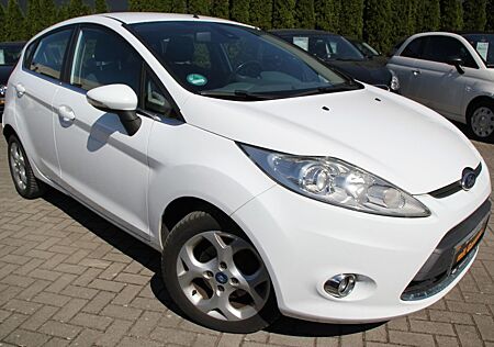 Ford Fiesta Titanium 1,4 TDCI Klima/Sitzhz/Allwetter