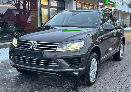 VW Touareg Volkswagen V6 TDI 4M ACC/ SPUR/ KAMERA/ TÜV