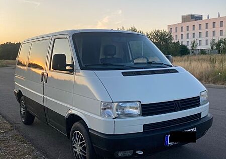 VW T4 Caravelle Volkswagen 1.9 TÜV Neu
