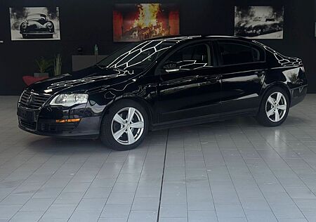 VW Passat Volkswagen Lim. Trendline *TÜV NEU*AHK*