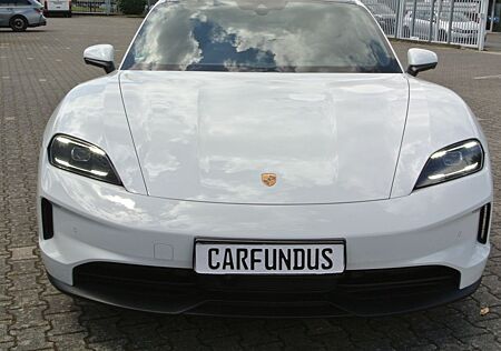 Porsche Taycan ,weiss/schw,pano,21",acc,perf batt,kam,bos