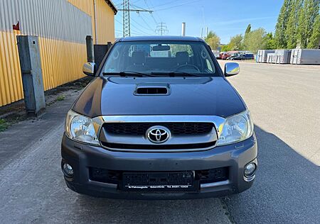 Toyota Hilux Extra Cab Sol 4x4
