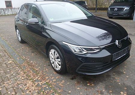 VW Golf Volkswagen VIII Lim. Life eTSI