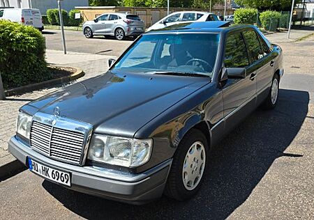 Mercedes-Benz E 230 W124 230E