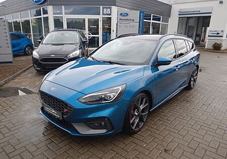 Ford Focus Turnier ST Navi LED Kamera B/O PanoDach