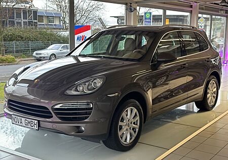 Porsche Cayenne Diesel*1.HAND*S-HEFT*8xALU*LEDER*NAV*XEN