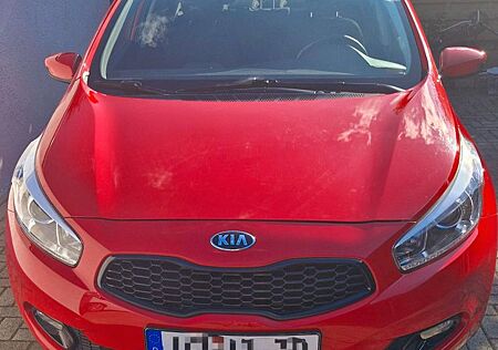 Kia Cee'd WorldCupEdition Garantie Finanzieren möglich