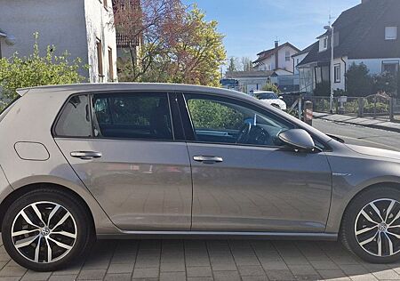 VW Golf Volkswagen 1.6 TDI BMT CUP CUP