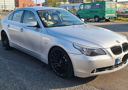 BMW 545iA - 2. HAND - GEPFLEGT - MEMORY SITZ/LENKRAD