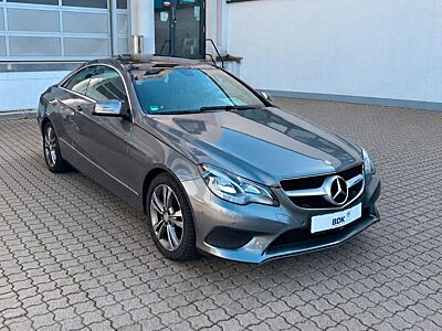 Mercedes-Benz E 200 Coupe *Panorama*LED*Unfallfrei
