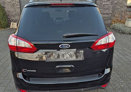 Ford Grand C-Max 1,6 Ti-VCT 92kW Champions Editio...