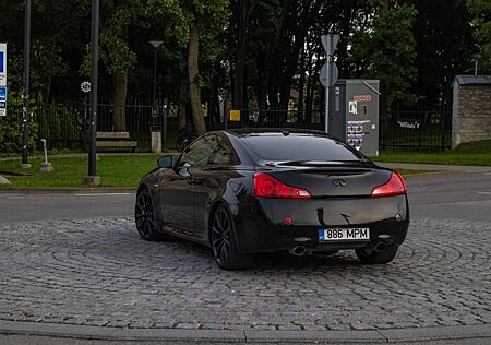 Infiniti G37