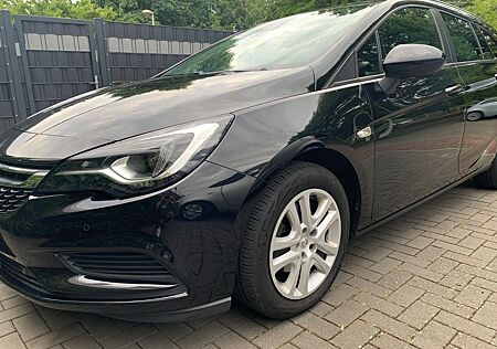 Opel Astra 1.6 Diesel Dynamic Topausstattung