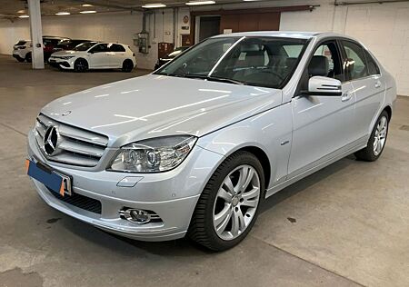 Mercedes-Benz C 180 CGI Avantgarde|29.483km|Aut.|Navi|AHK|PDC