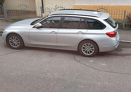 BMW 318d Touring Advantage Advantage