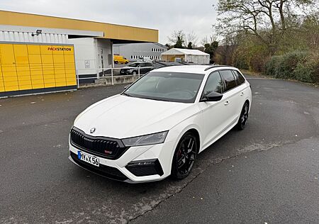 Skoda Octavia 2.0 TDI DSG RS PLUS COMBI RS PLUS