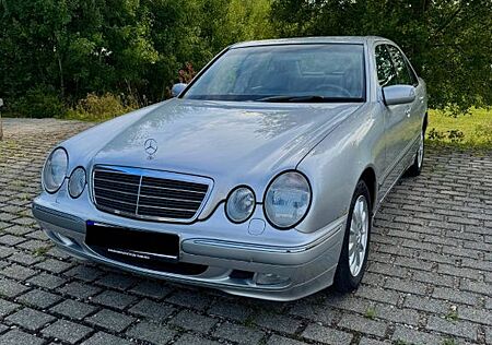 Mercedes-Benz E 220 CDI ELEGANCE Elegance