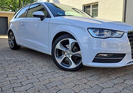 Audi A3 2.0 TDI ACC. 150 PS S tronic