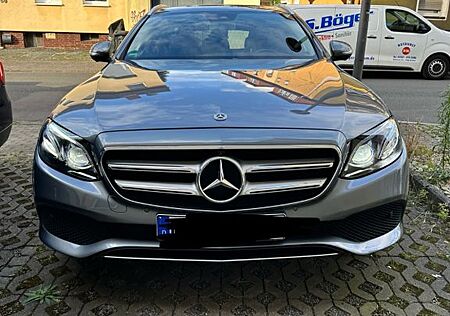 Mercedes-Benz E 200 T AVANTGARDE MULTIBEAM+360*+AMBIENTE