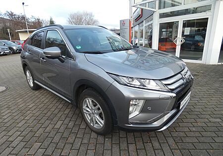 Mitsubishi Eclipse Cross 1.5 Intro mit HUD/FSH/CarPlay/PDC