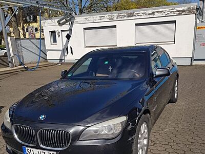 BMW 740d -