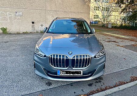 BMW 2er 220 Active Tourer 220i Steptronic DCT -