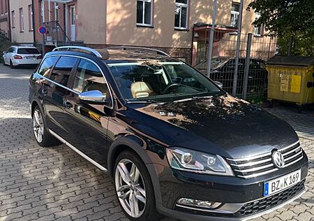 VW Passat Alltrack Volkswagen 2.0 TDI DSG 4MOTION