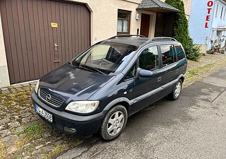 Opel Zafira 1.8 16V Elegance mit Steuergerät Fehler