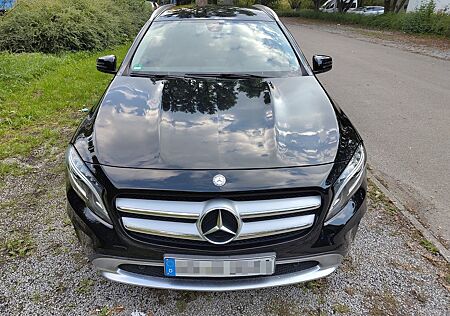 Mercedes-Benz GLA 200 CDI 4MATIC DCT Urban Urban