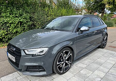 Audi S3 TFSI S tronic quattro Scheckheft
