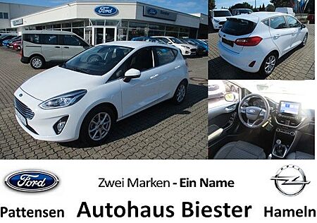 Ford Fiesta Titanium PDC + Winterpaket + Wenig KM !!!