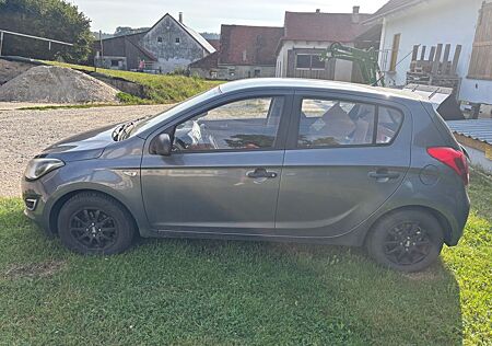 Hyundai i20 FIFA World Cup Edition 2.Hand Klima Alu WR