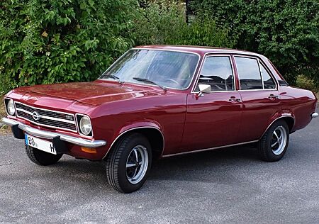 Opel Ascona A LS 1.2 4-Türer Oldtimer H-Kennzeichen