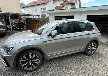 VW Tiguan Volkswagen R-Line