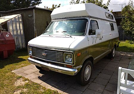 Chevrolet Chevy Van G30 Camper