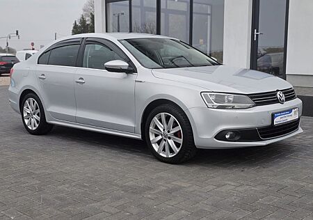 VW Jetta Volkswagen VI 2.0 Highline Top Zustand!!!
