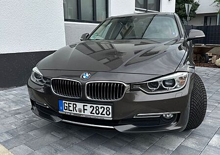 BMW 320d EfficientDynamics Ed. Luxury Line Luxur...