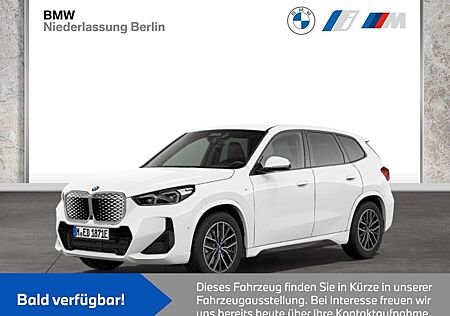BMW iX1 xDrive30 M Sport LiveCockProf Aktivsitz AHK