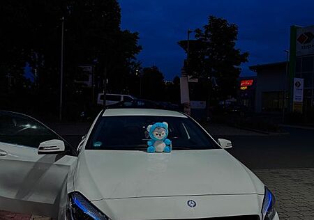 Mercedes-Benz A 180 -