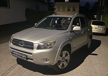 Toyota RAV 4 2.2-l-D-CAT 4x4 Executive Executive