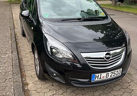 Opel Meriva 1.4 ecoFLEX - Fahrradträger