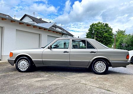 Mercedes-Benz 300